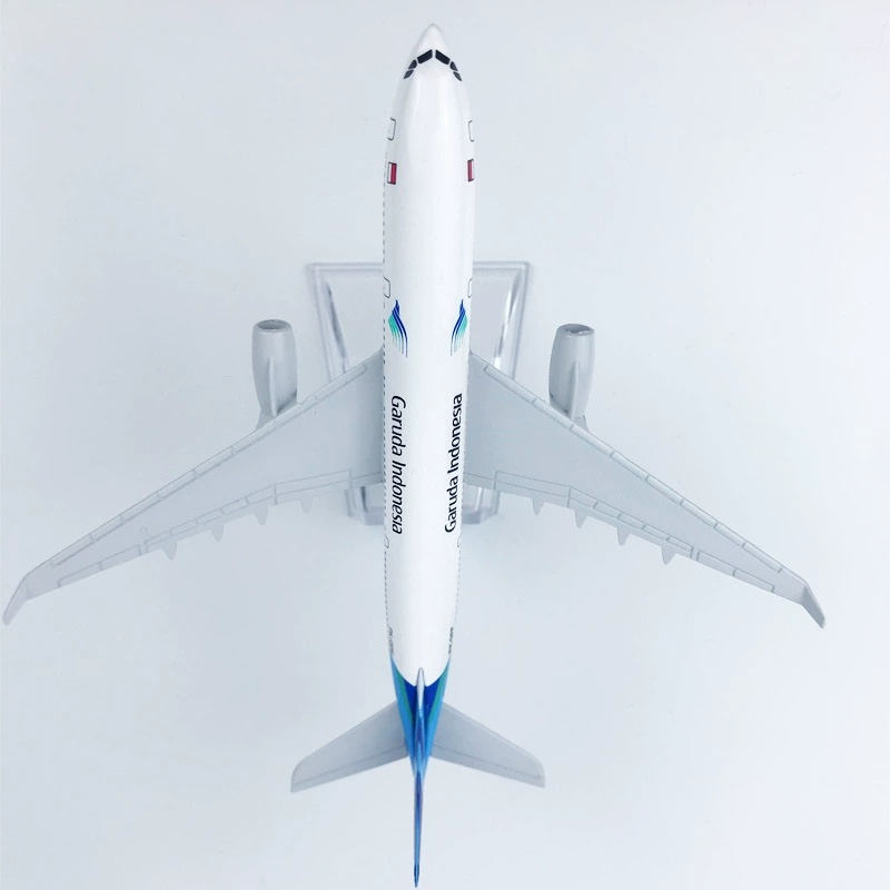 B737 16cm Air Garuda Indonesia - огляд і ціна Badminton Indonesia